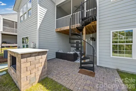 16815 Lookout Landing Lane Charlotte NC 28278