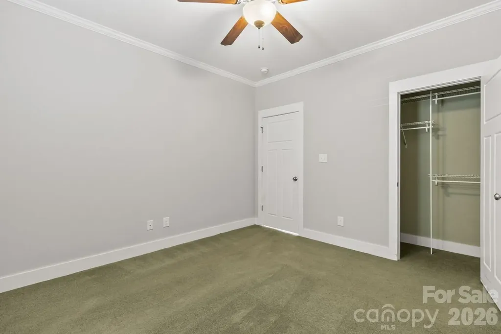2411 Carriage Lane Lincolnton NC 28092