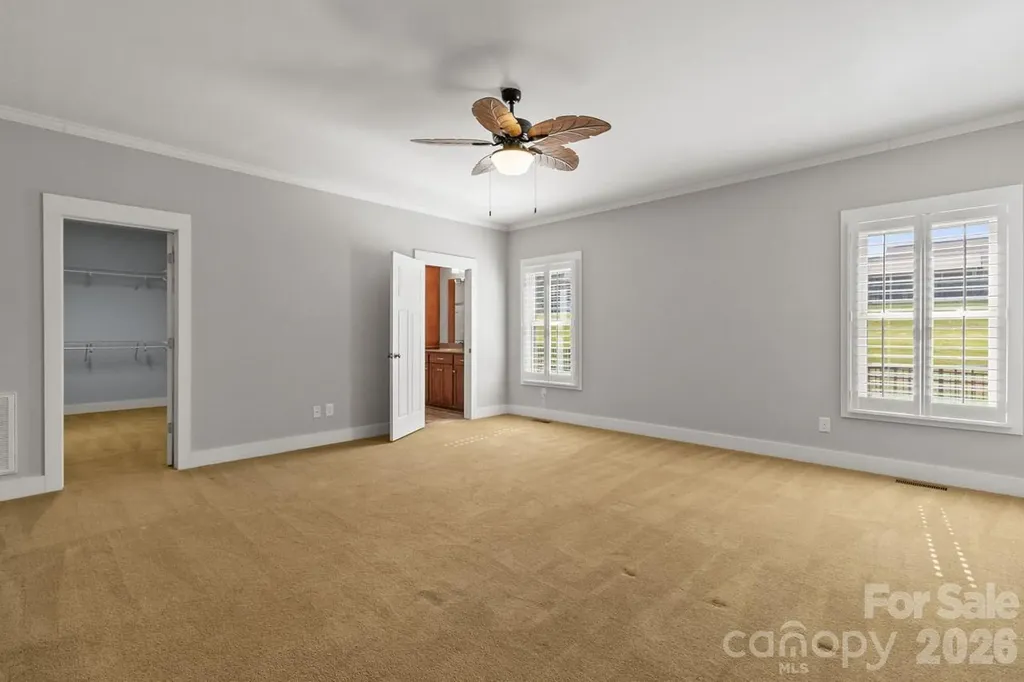 2411 Carriage Lane Lincolnton NC 28092