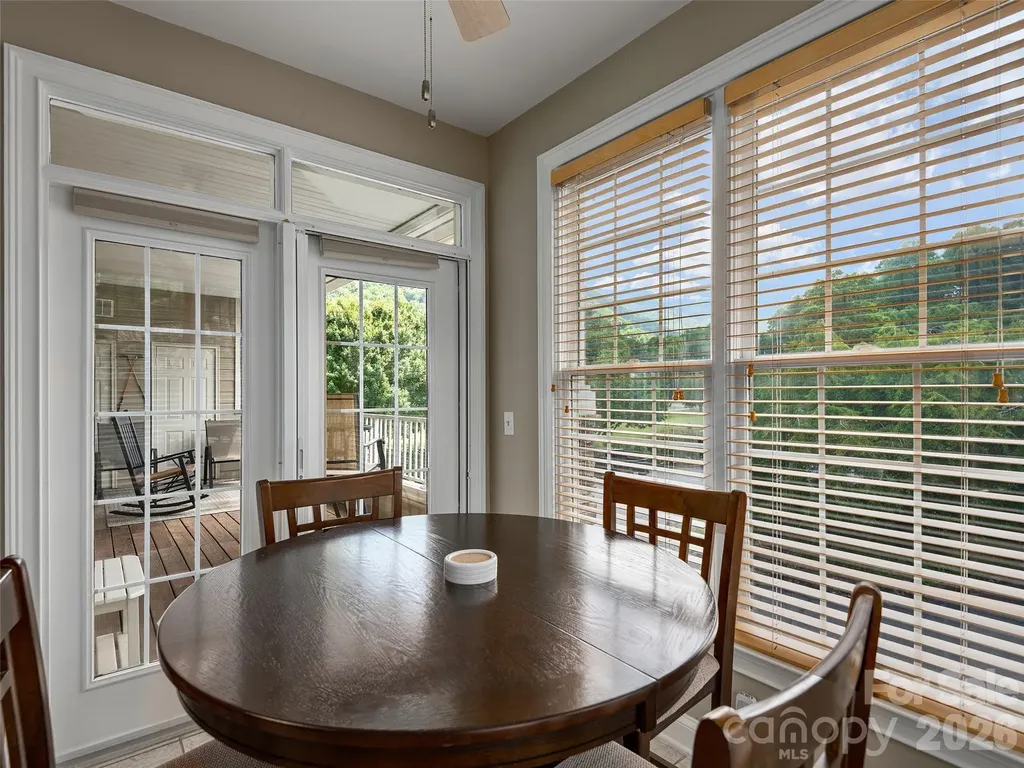 103 Glenview Lane Maggie Valley NC 28751
