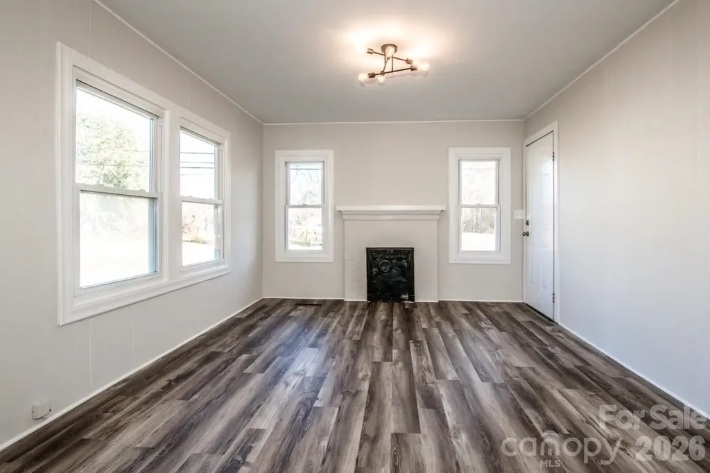107 Rose Street Mount Holly NC 28120