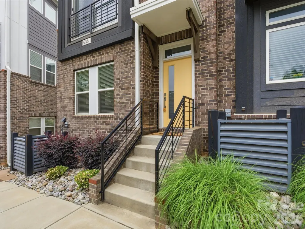 606 West End Drive Charlotte NC 28208