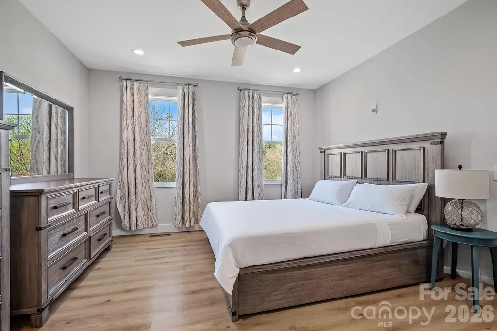 154 Amblers Knoll Road Weaverville NC 28787