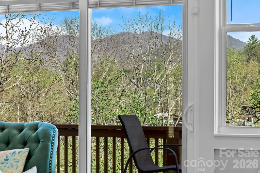 154 Amblers Knoll Road Weaverville NC 28787