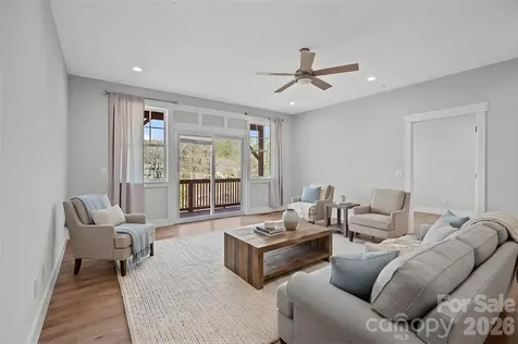 154 Amblers Knoll Road Weaverville NC 28787