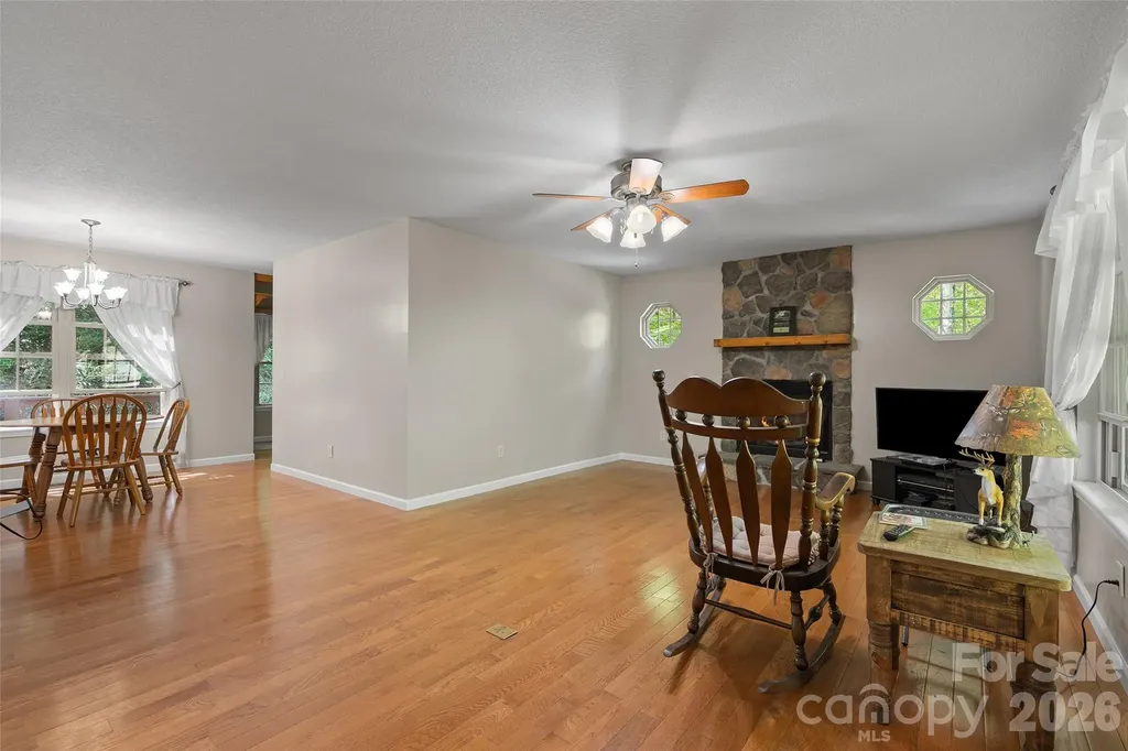 93 Streamside Drive Waynesville NC 28785