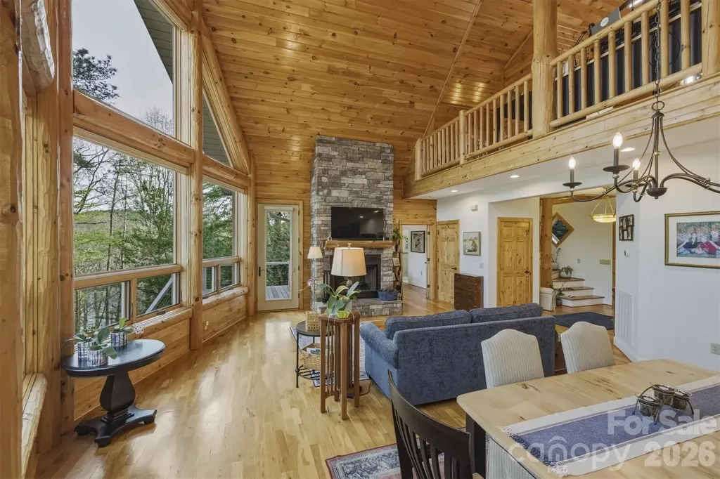 2224 W Paradise Harbor Drive Connelly Springs NC 28612
