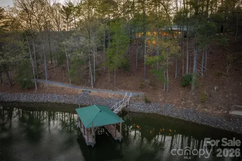 2224 W Paradise Harbor Drive Connelly Springs NC 28612