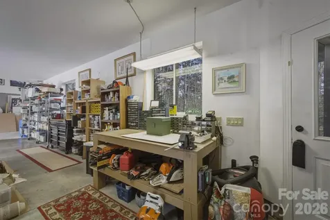 2224 W Paradise Harbor Drive Connelly Springs NC 28612