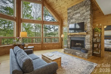 2224 W Paradise Harbor Drive Connelly Springs NC 28612