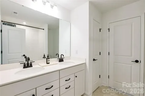 14125 Glaswick Drive Charlotte NC 28278