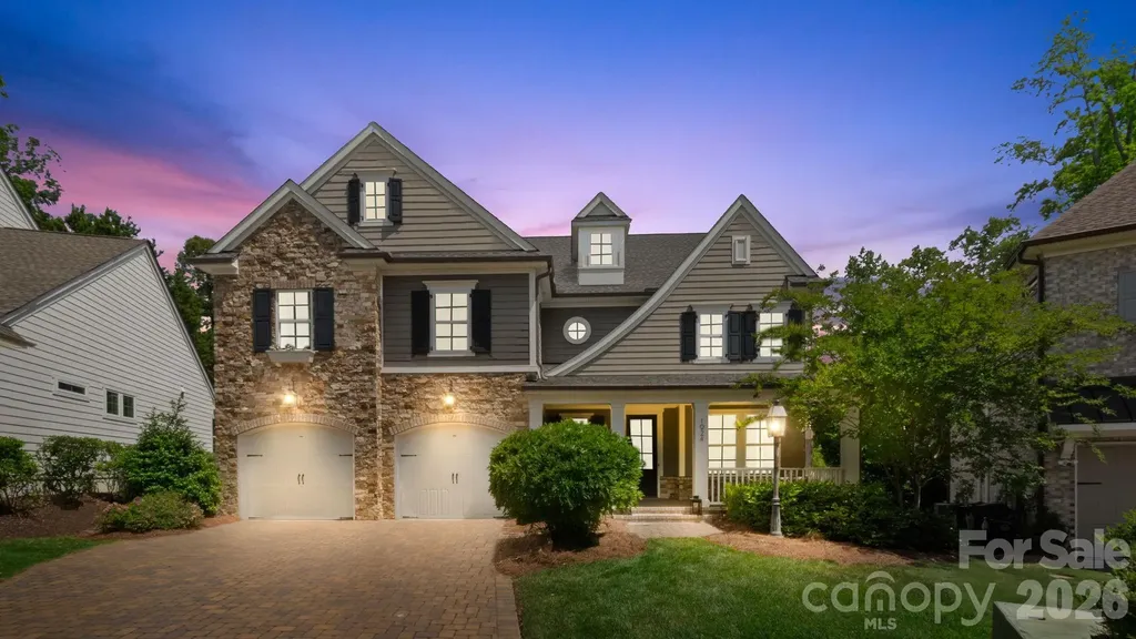 1924 Plaza End Trace Charlotte NC 28205