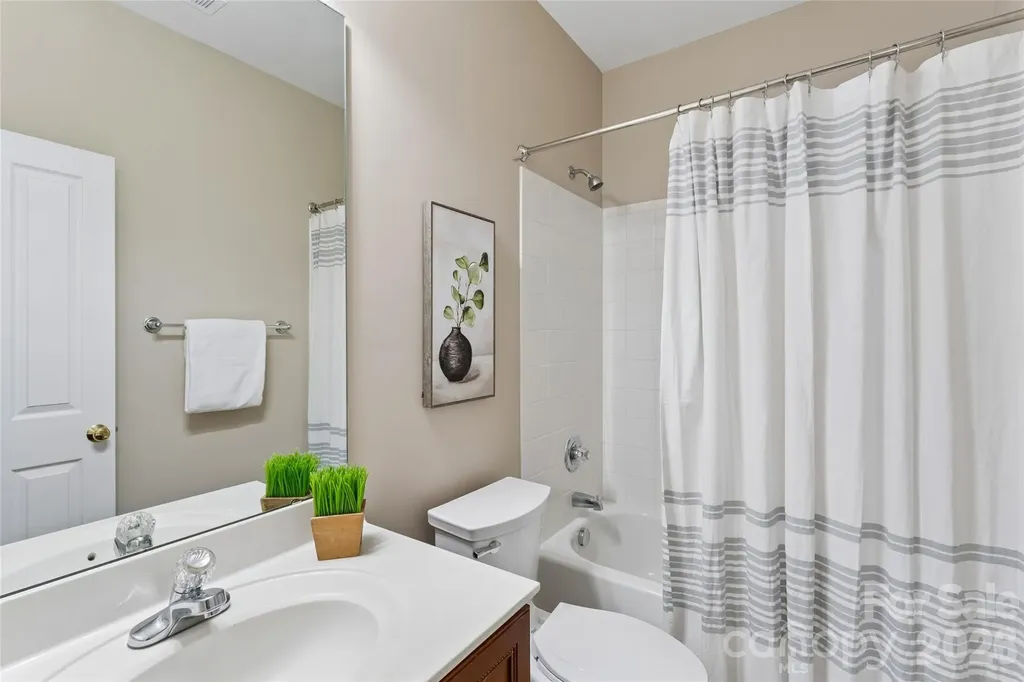 10208 Tolleson Avenue Charlotte NC 28277