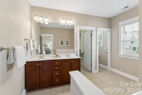 10208 Tolleson Avenue Charlotte NC 28277