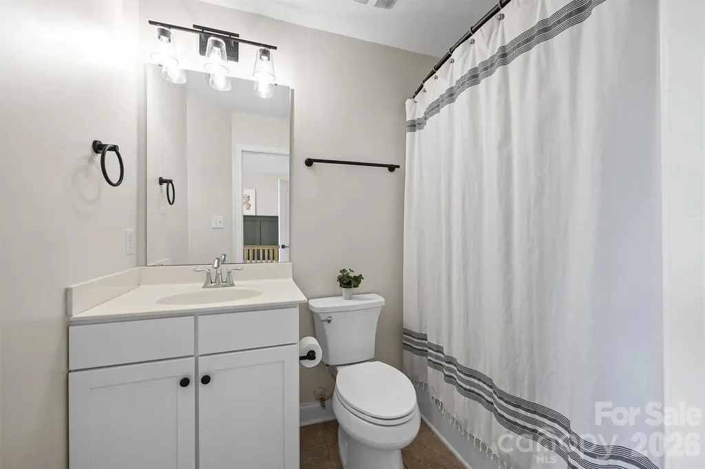 233 Hurston Circle Charlotte NC 28208