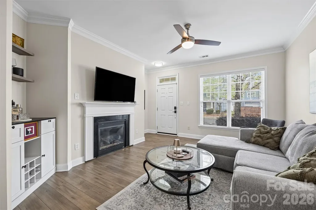 233 Hurston Circle Charlotte NC 28208