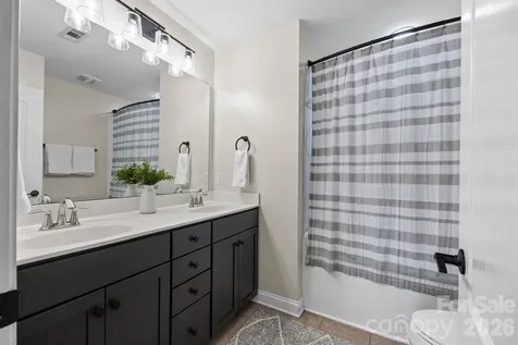 233 Hurston Circle Charlotte NC 28208