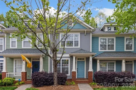 233 Hurston Circle Charlotte NC 28208
