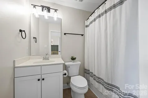 233 Hurston Circle Charlotte NC 28208