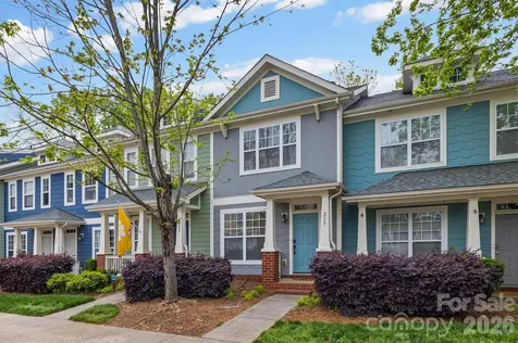 233 Hurston Circle Charlotte NC 28208