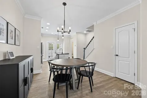 233 Hurston Circle Charlotte NC 28208