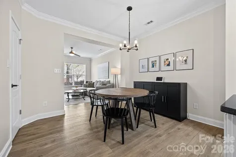 233 Hurston Circle Charlotte NC 28208