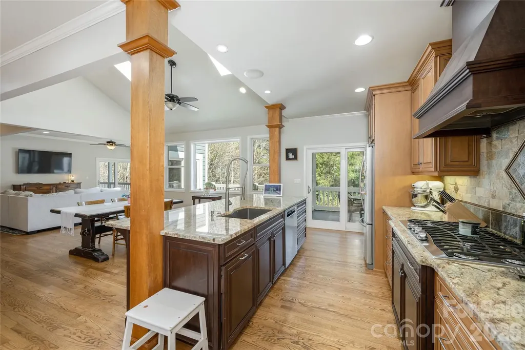 102 Brookhollow Drive Flat Rock NC 28731