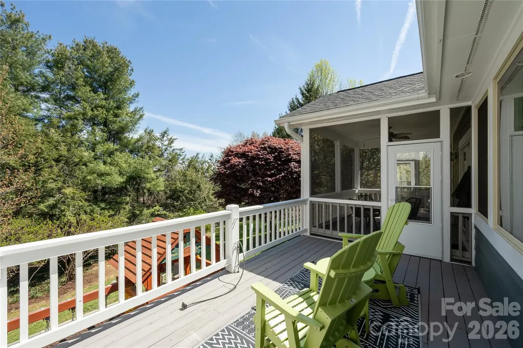 102 Brookhollow Drive Flat Rock NC 28731