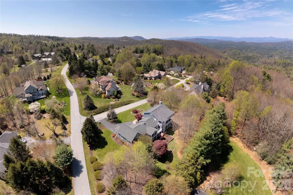 102 Brookhollow Drive Flat Rock NC 28731