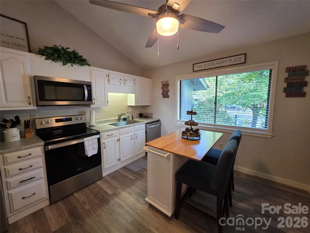 283 Tinequa Drive Brevard NC 28712