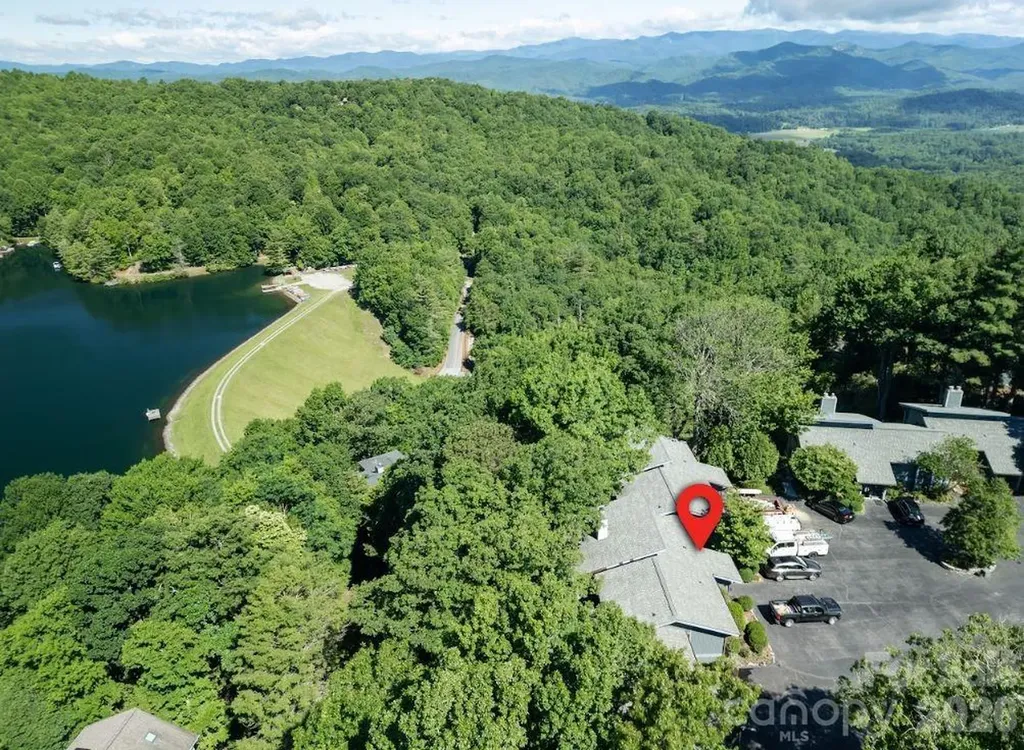283 Tinequa Drive Brevard NC 28712