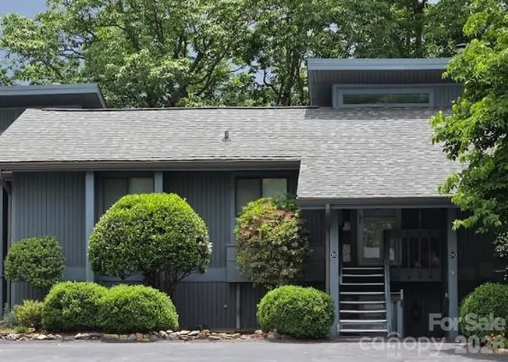 283 Tinequa Drive Brevard NC 28712