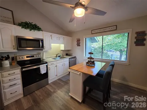 283 Tinequa Drive Brevard NC 28712