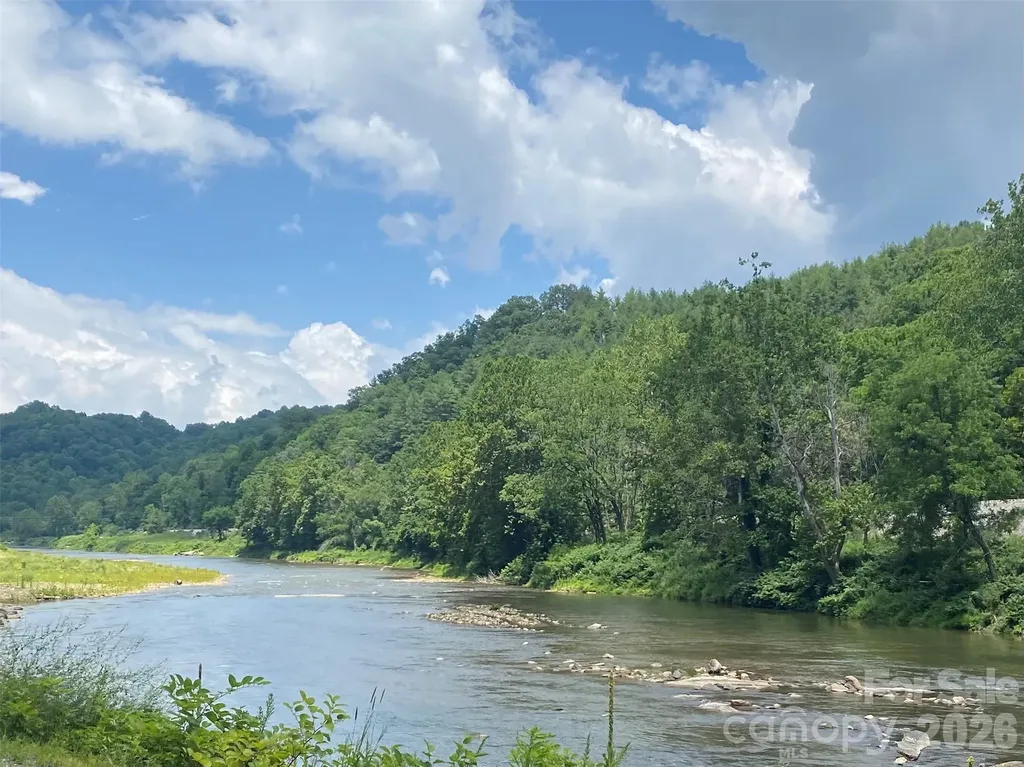 00 Scenic View Drive Green Mountain NC 28740