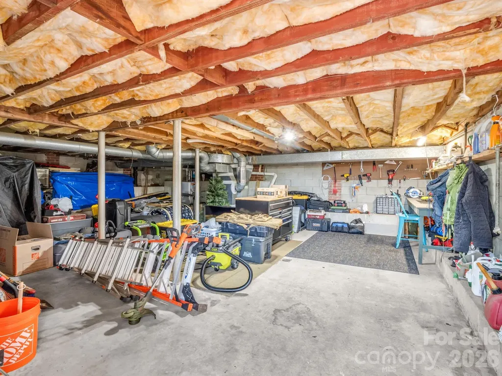 110 Chariton Avenue Hendersonville NC 28739