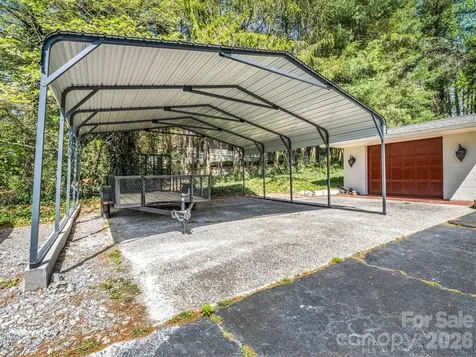 110 Chariton Avenue Hendersonville NC 28739