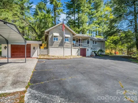 110 Chariton Avenue Hendersonville NC 28739