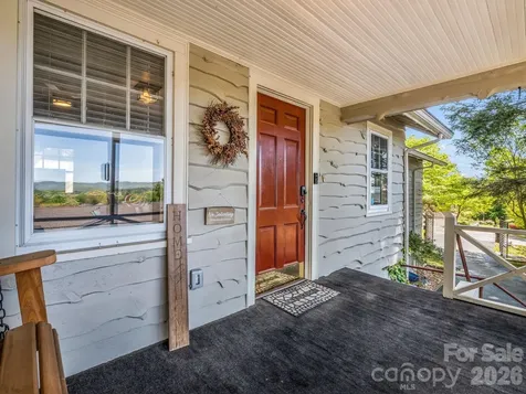 110 Chariton Avenue Hendersonville NC 28739
