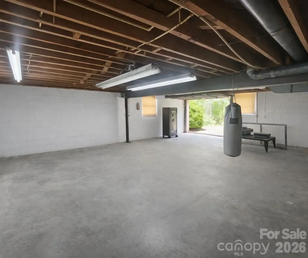 216 Delview Drive Cherryville NC 28021
