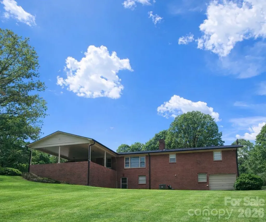 216 Delview Drive Cherryville NC 28021