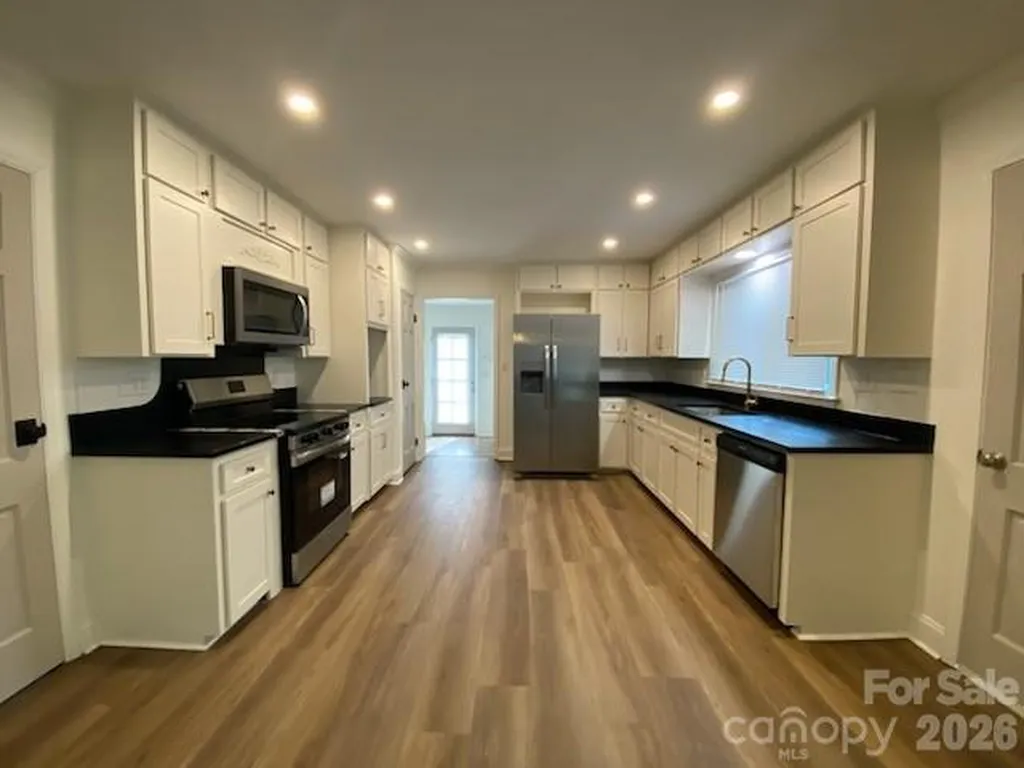 640 Edgewood Drive Wilkesboro NC 28697
