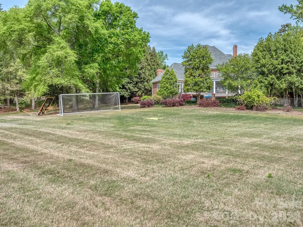 6528 Chipstead Lane Charlotte NC 28277