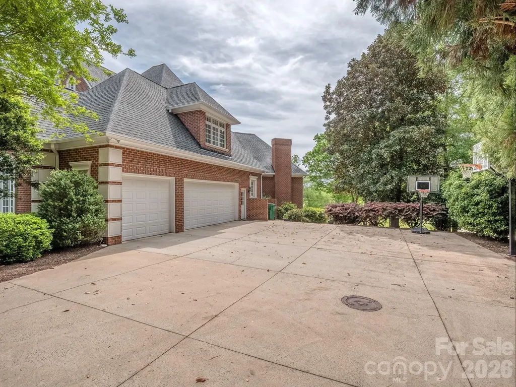 6528 Chipstead Lane Charlotte NC 28277