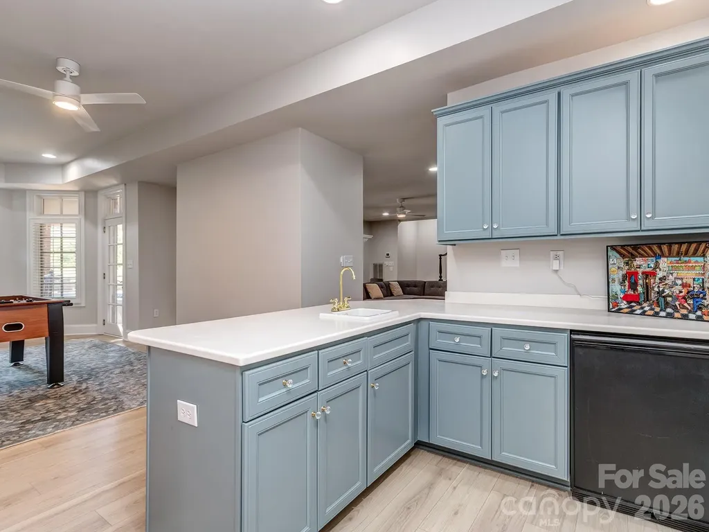 6528 Chipstead Lane Charlotte NC 28277