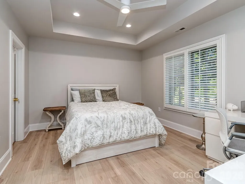 6528 Chipstead Lane Charlotte NC 28277