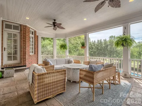6528 Chipstead Lane Charlotte NC 28277