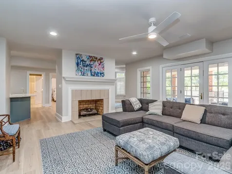 6528 Chipstead Lane Charlotte NC 28277