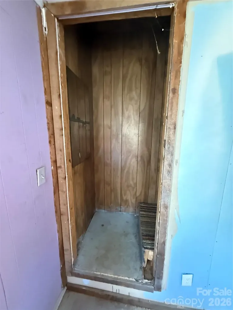 100 Hickory Street Rhodhiss NC 28667