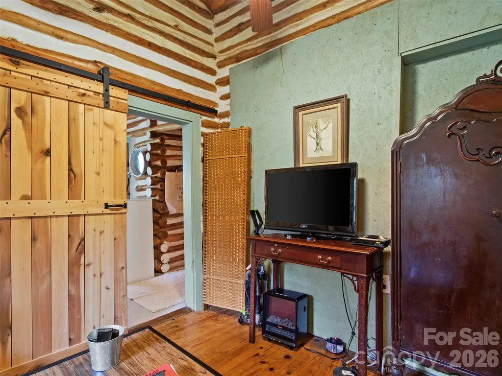 142 Cold Spring Road Burnsville NC 28714