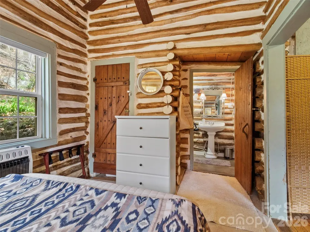 142 Cold Spring Road Burnsville NC 28714